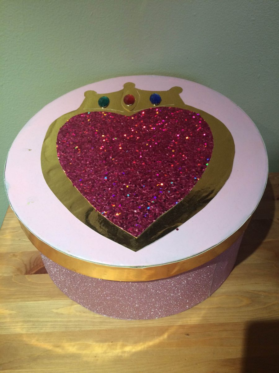 a hat box turned into chibi moon's prism compact